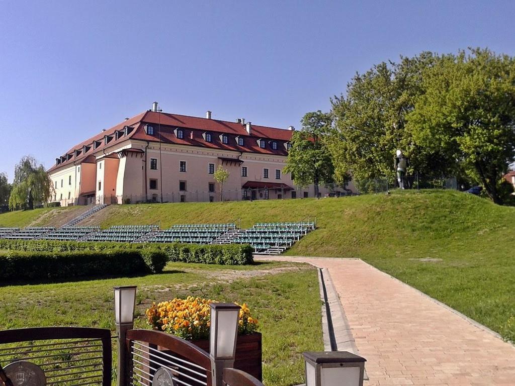 Pokoje Goscinne Z Lazienkami Niepołomice Kültér fotó